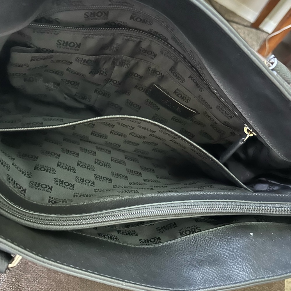 Michael Kors Tote - Picture 5 of 8
